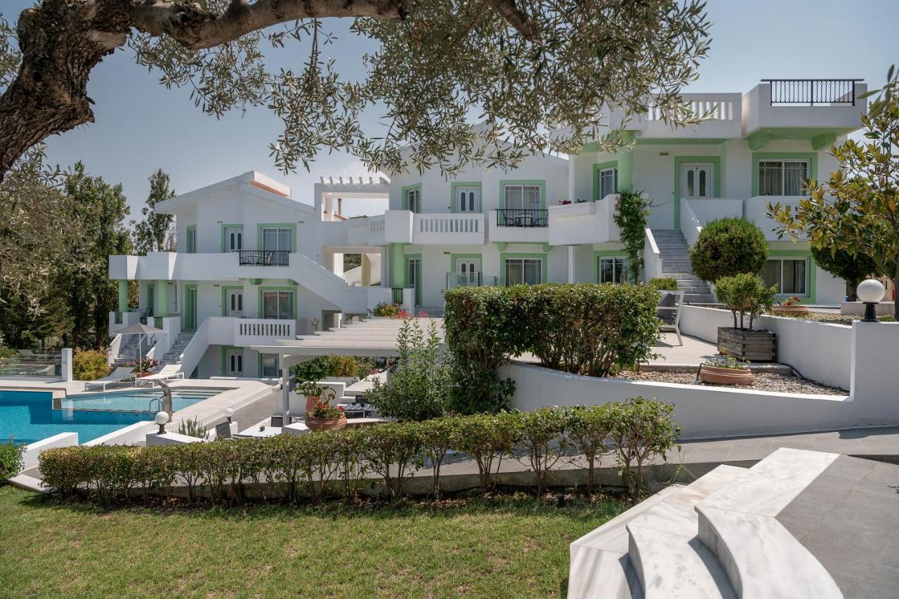 Villa Life Agia Marina  Bagian luar foto